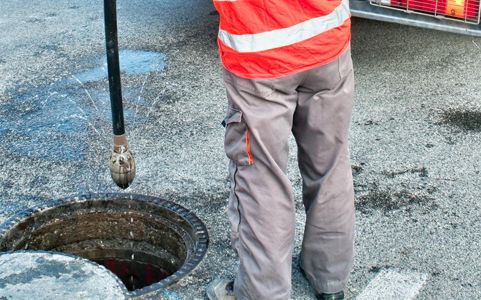 déboucher canalisation wc Ézanville